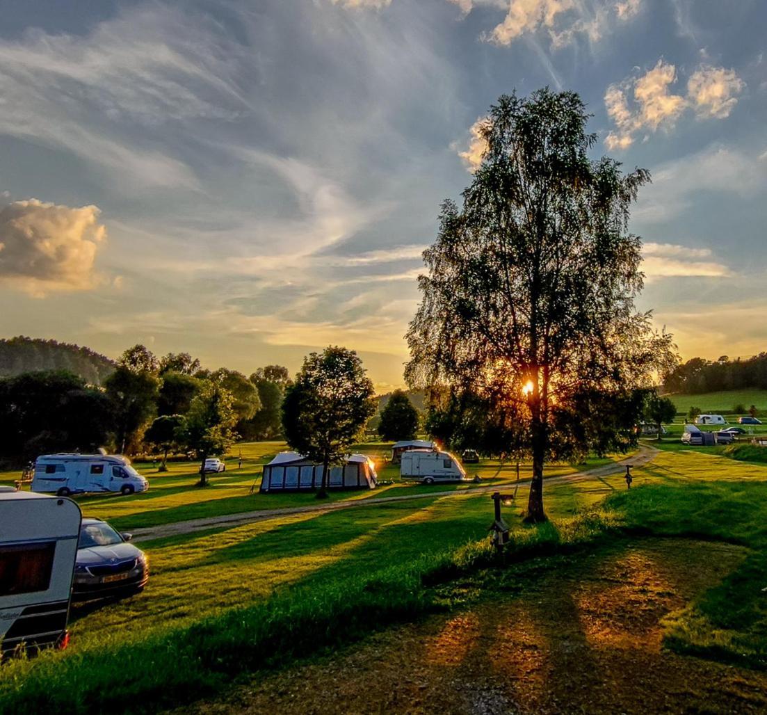 Camphouse Villa Chvalsiny Luaran gambar