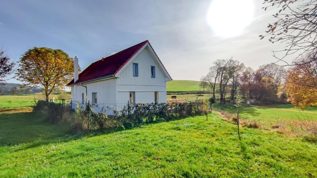 Camphouse Villa Chvalsiny Luaran gambar